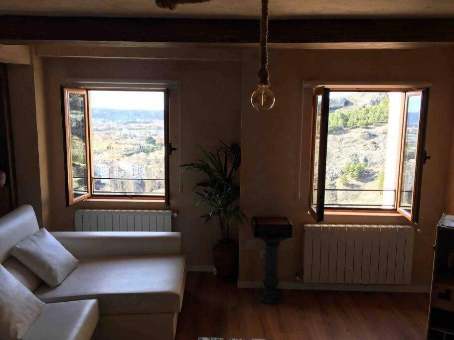 Luxury Danna Plaza Mayor Куенка Екстериор снимка